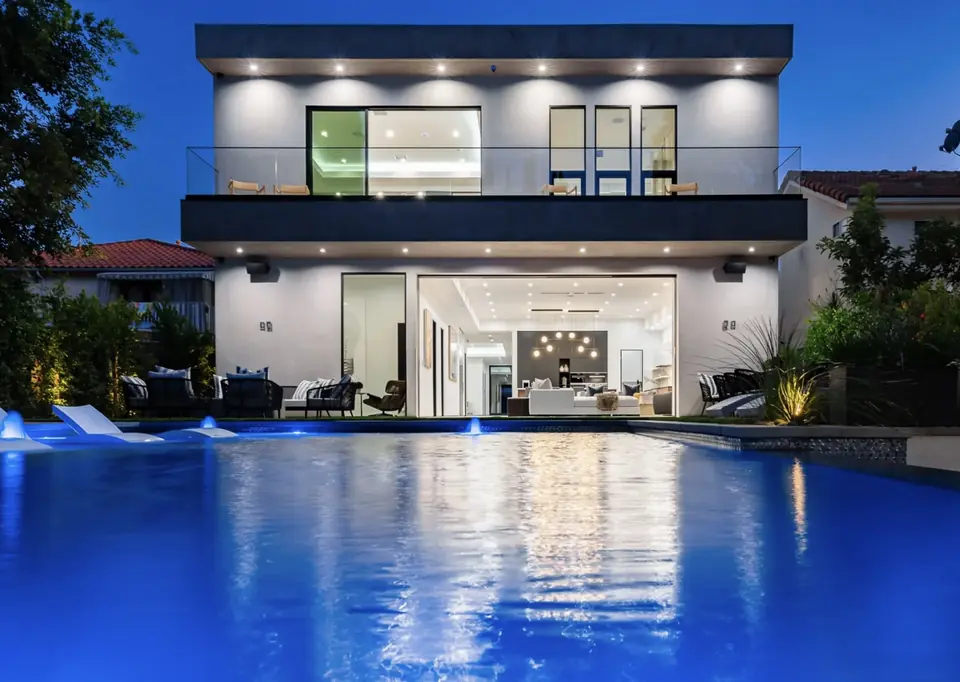 Greenleaf Street Residence — Sherman Oaks, CA