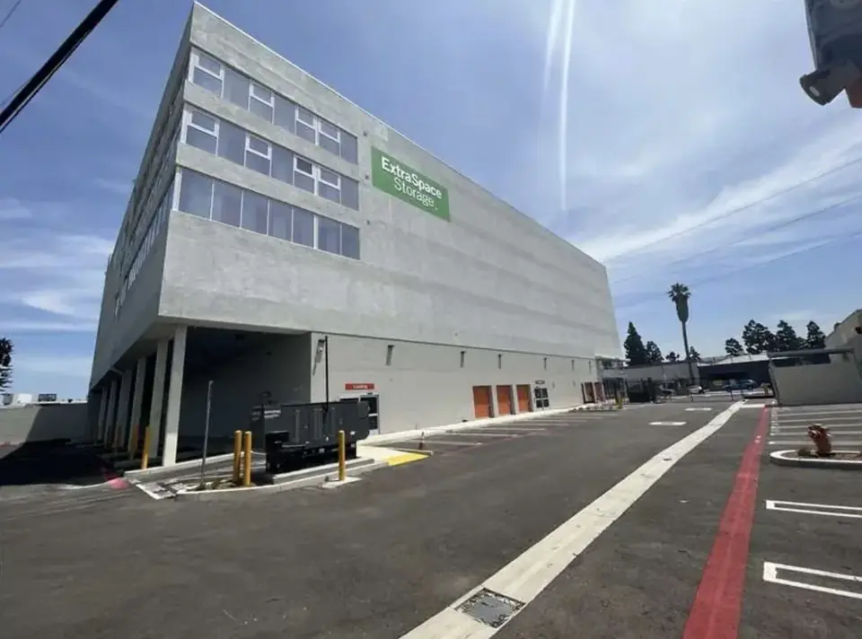 Extra Space Storage — Inglewood, CA